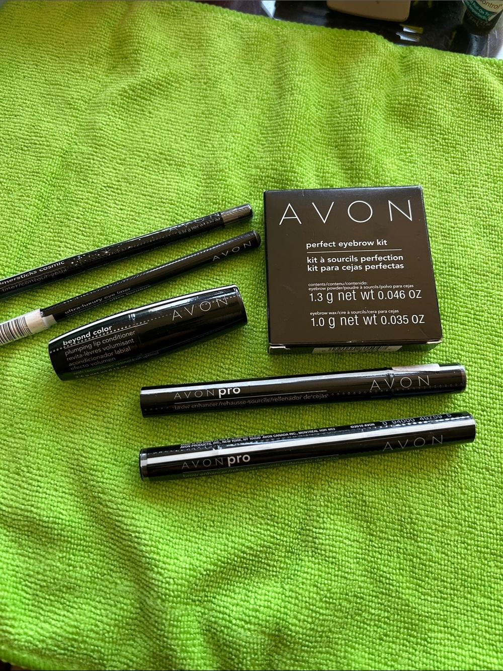 #13 Avon Brow Kit & Pro Tools in Black